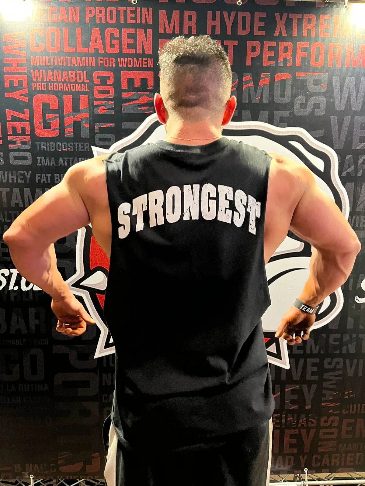 Polera Strong Tank · imagen