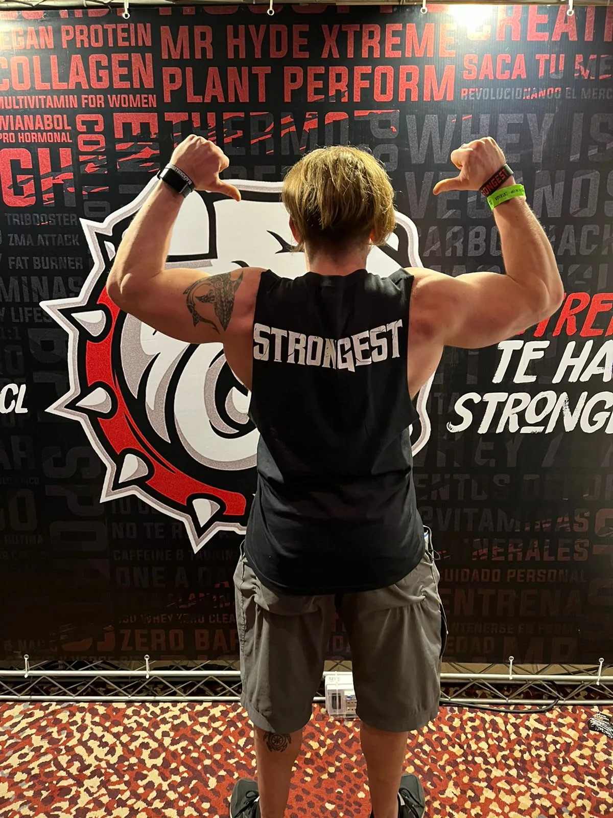 Polera Team Strong Tank · imagen